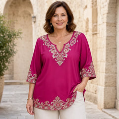 Bluză cu mânecă scurtă, decolteu în V și broderie retro, mărimi mari