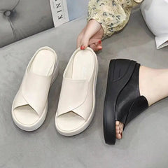 🔥👡【35-42】 Sandale din piele naturală pentru femei la modă 2026, cu talpă moale și talpă groasă