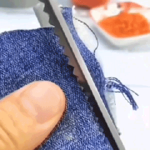 ✨✂️【Cumpărați 1, primiți 1 gratuit】💥Foarfece pentru cusut dantela multifunctionale (5 marimi disponibile)✨