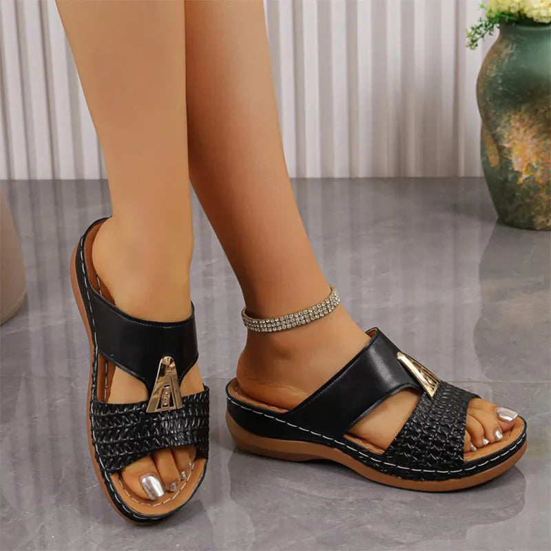 Saboți de Vară din Piele Naturală cu Platformă și Suport Plantar: Design Peep-Toe și Ornament Metalic, Mărimi 36-43