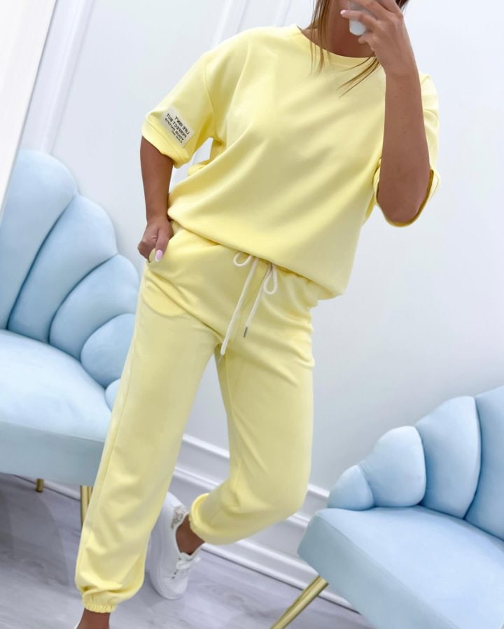 ⏳ Ofertă limitată în timp! ⏰ Set casual pentru femei, compus din un top uni și pantaloni