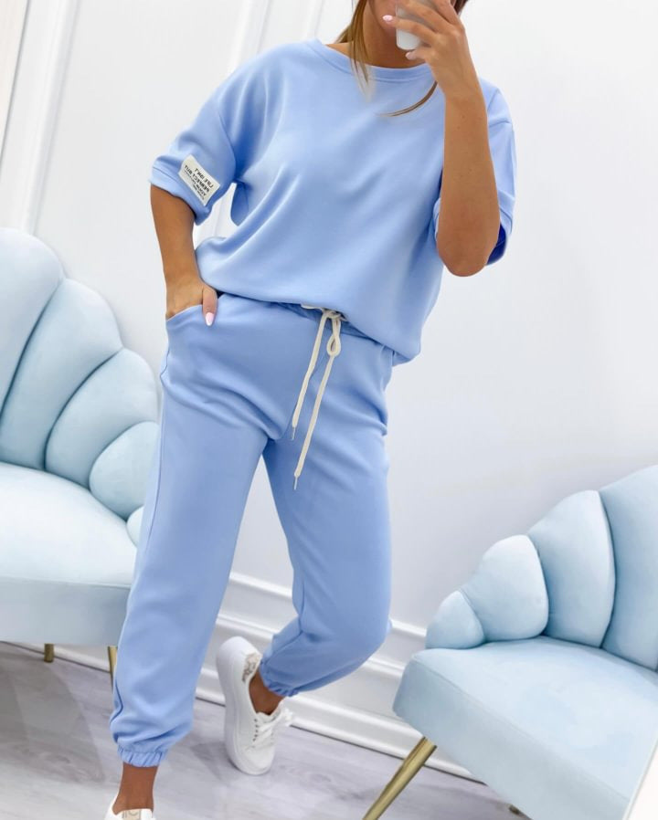⏳ Ofertă limitată în timp! ⏰ Set casual pentru femei, compus din un top uni și pantaloni