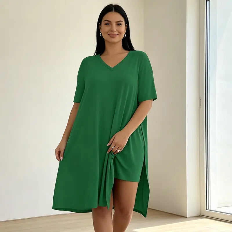 Set de Vară 2 Piese Dama Plus Size, Tricou Lung cu Crăpătură Laterală și Pantaloni Scurți, Material Moale, Elastic și Respirabil