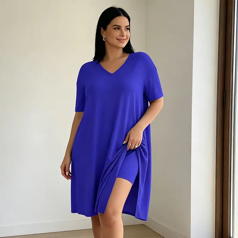 Set de Vară 2 Piese Dama Plus Size, Tricou Lung cu Crăpătură Laterală și Pantaloni Scurți, Material Moale, Elastic și Respirabil